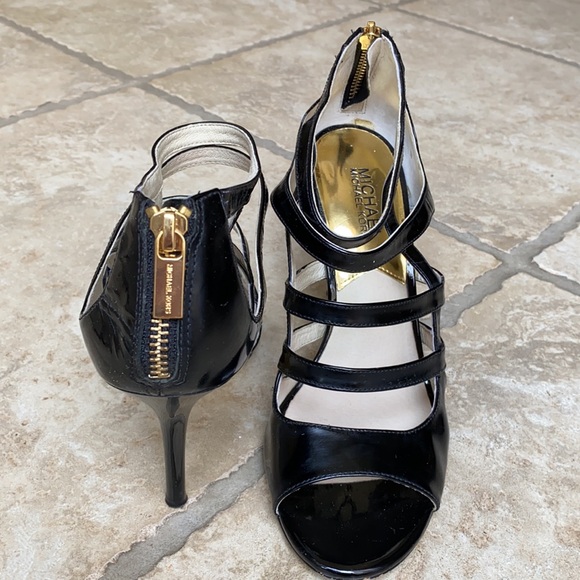 Michaels Kors Strappy Sandal - Picture 6 of 7